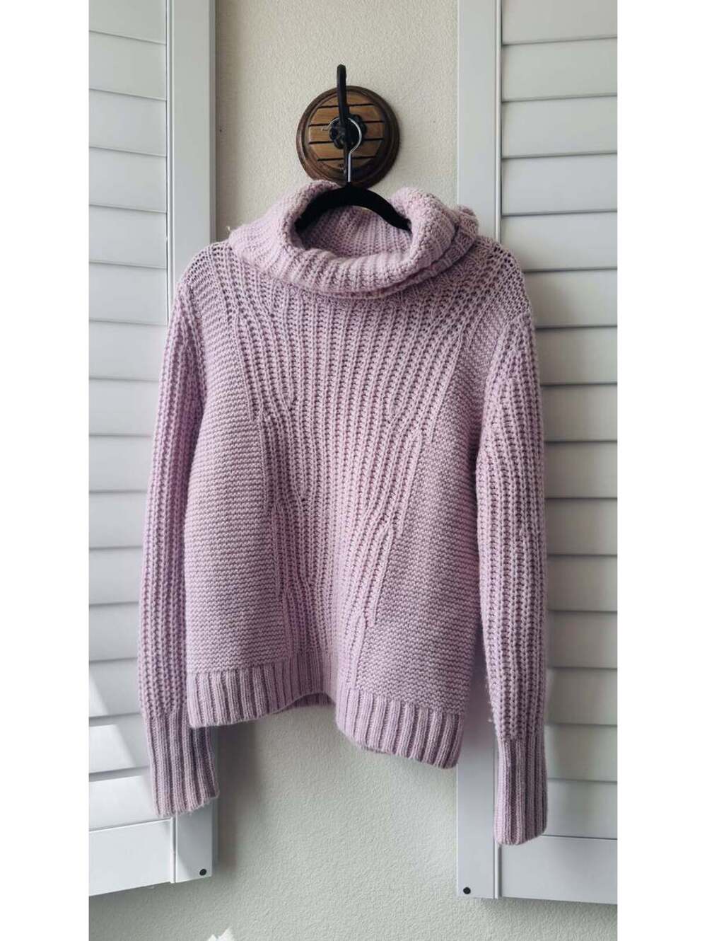 Banana Republic Italian Yarn Merino Wool Sweater Size L
